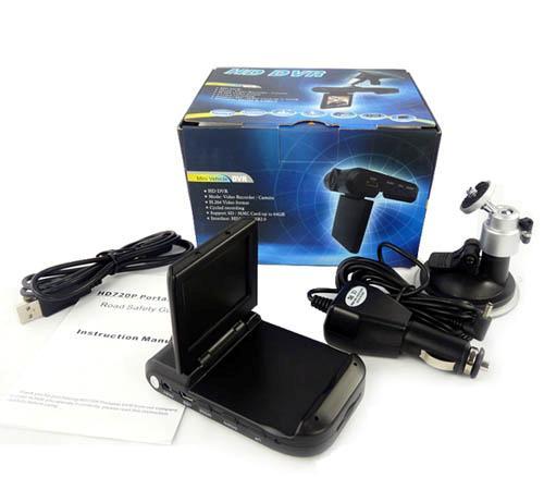Автомобильный видеорегистратор HD720P с TFT LCD экраном